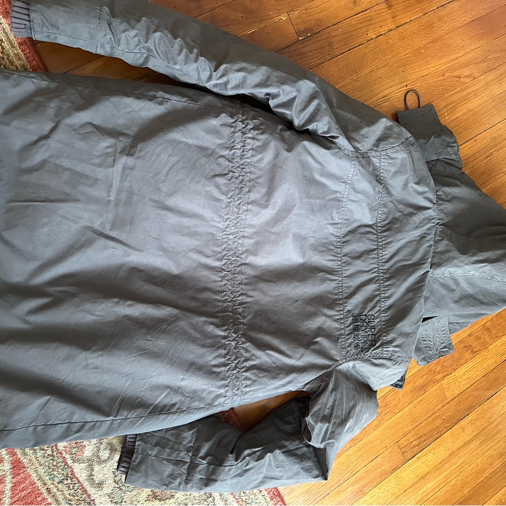 Almost new Jacket in great condition! I barely wore it, maybe 3 times!